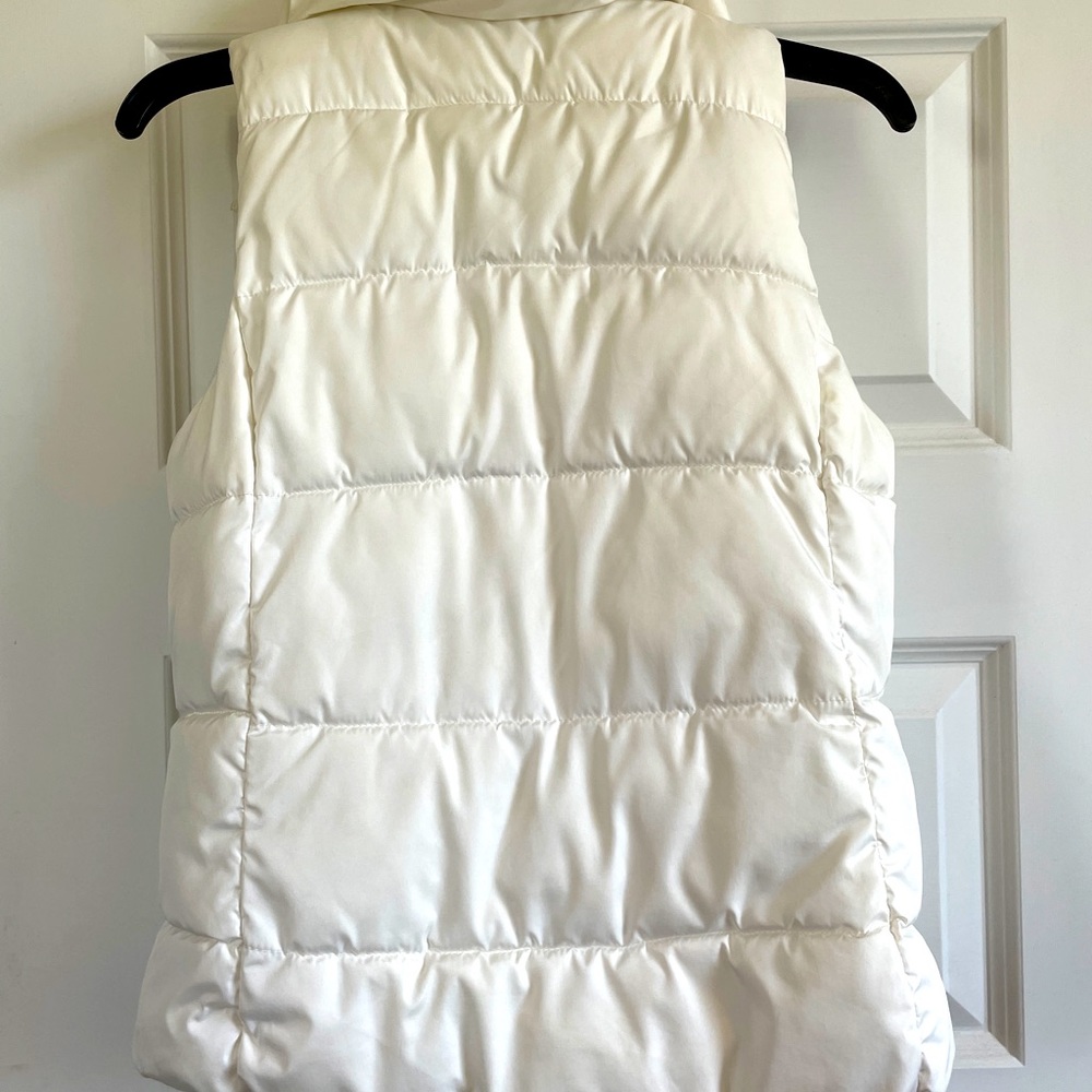 Women’s White Puff Vest - Picture 2 of 4
